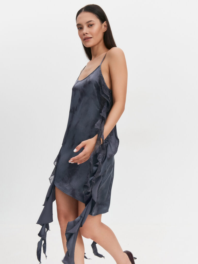 Платье мини с рюшами