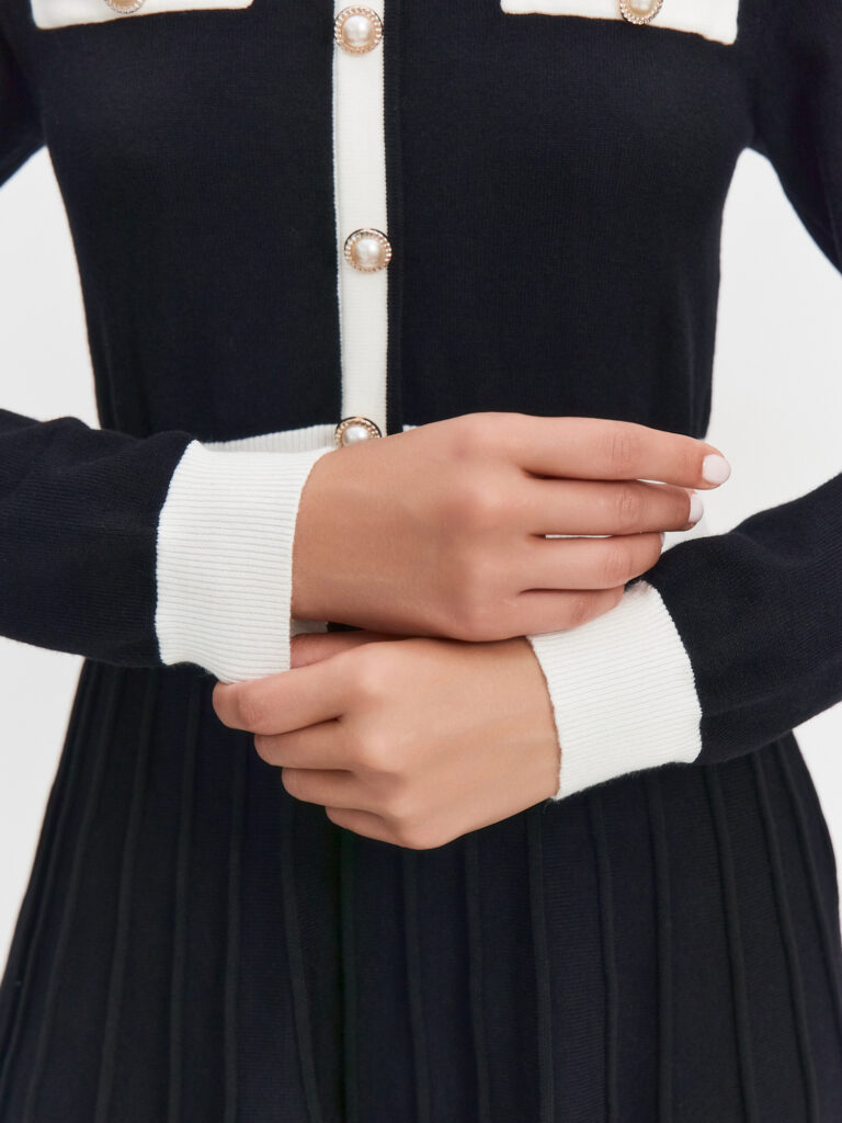 Платье миди трикотажное