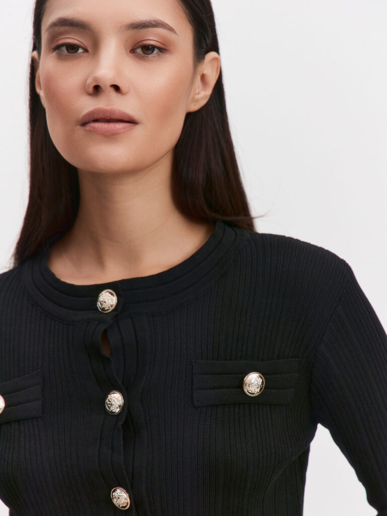 Кардиган на пуговицах